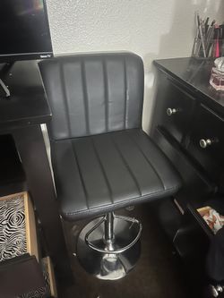 New Unused Beauty Chair Vanity Chair