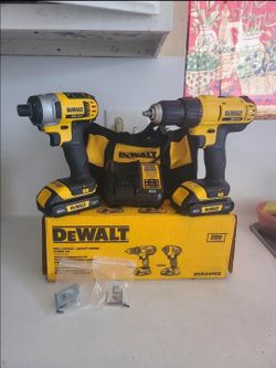 $170 Dewalt 20V MAX Cordless 2 Tool Combo Kit with (2) 20V Batteries, Charger & bag.