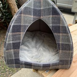 Puppy House/bed For Small Dog 🐶