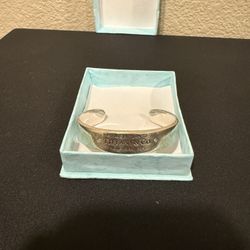 Tiffany & Co Bangle 
