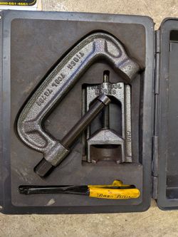 Automotive U-Joint Service Kit