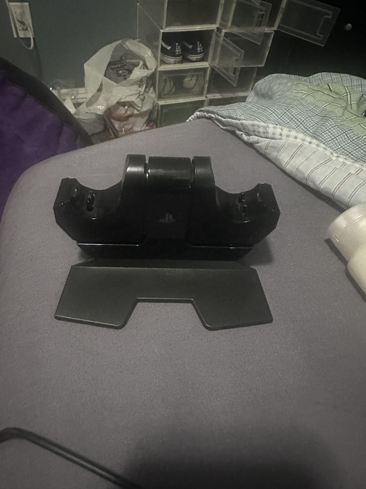 PS4 Dual Controller Charger $30 OBO Hablo Español