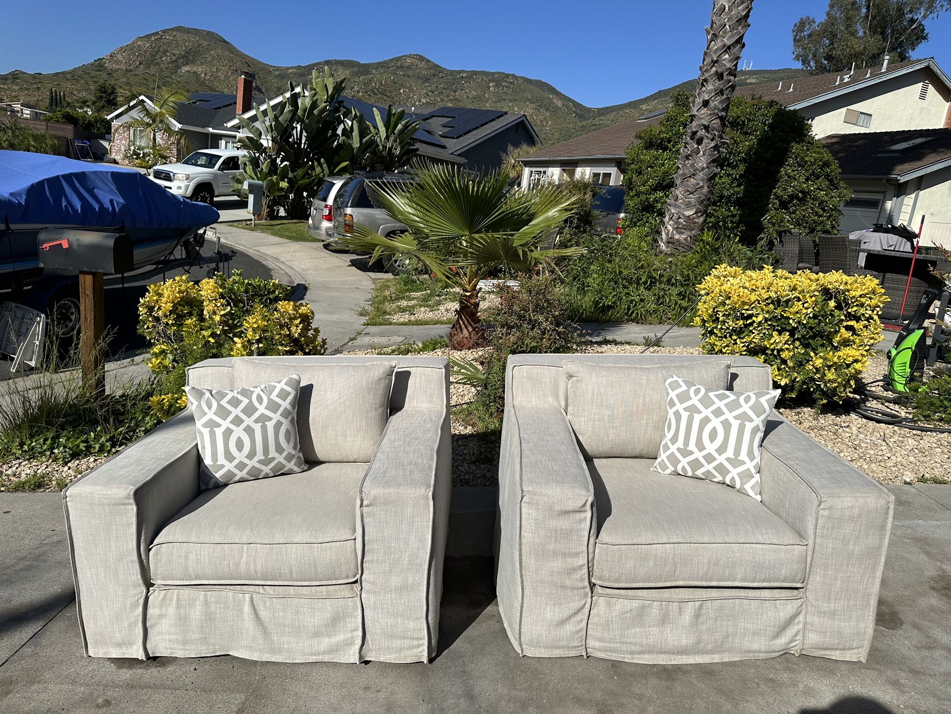 Restoration Hardware Capri Outdoor Lounge Chairs!