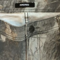 Men’s Camouflage KINDRED Cargos