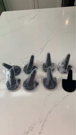 8 Velvet Ring finger jewelry holders $30 retail