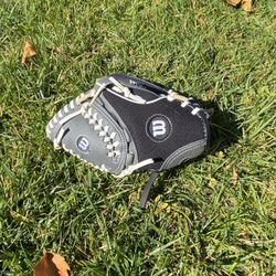 Wilson T-ball Glove 10”