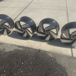 VW 18” Wheels - Rims