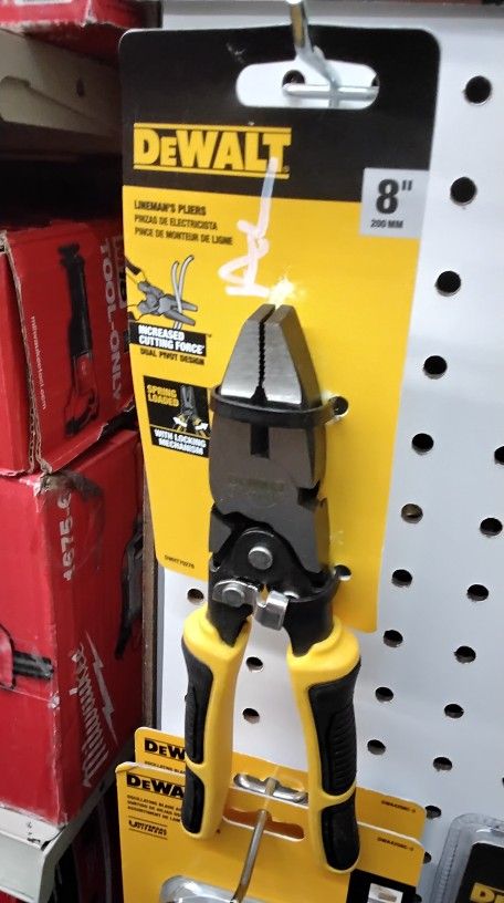 DEWALT LINEMAN'S PLIERS 8" 200 MM
