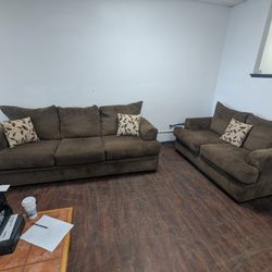 Free Delivery! Brown Modern Couch And Loveseat Set 