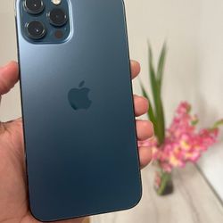 iPhone 12 Pro Max  , Unlocked   for all Company Carrier ,  Excellent Condition Like New 