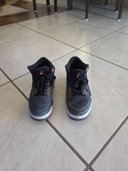 Air Jordan 3 Black Orange Sneakers