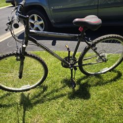 Roadmaster Granite Peak 18-Speed Mountain Bike – Barely Used