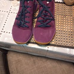 Under Armour Curry 4 Low Merlot