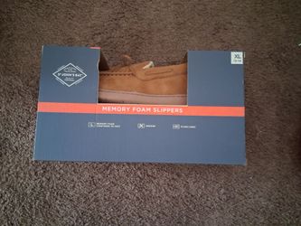 NEW ST JOHN'S BAY PLUSH LINED MEMORY FOAM SLIPPERS SIZE XL 13-14