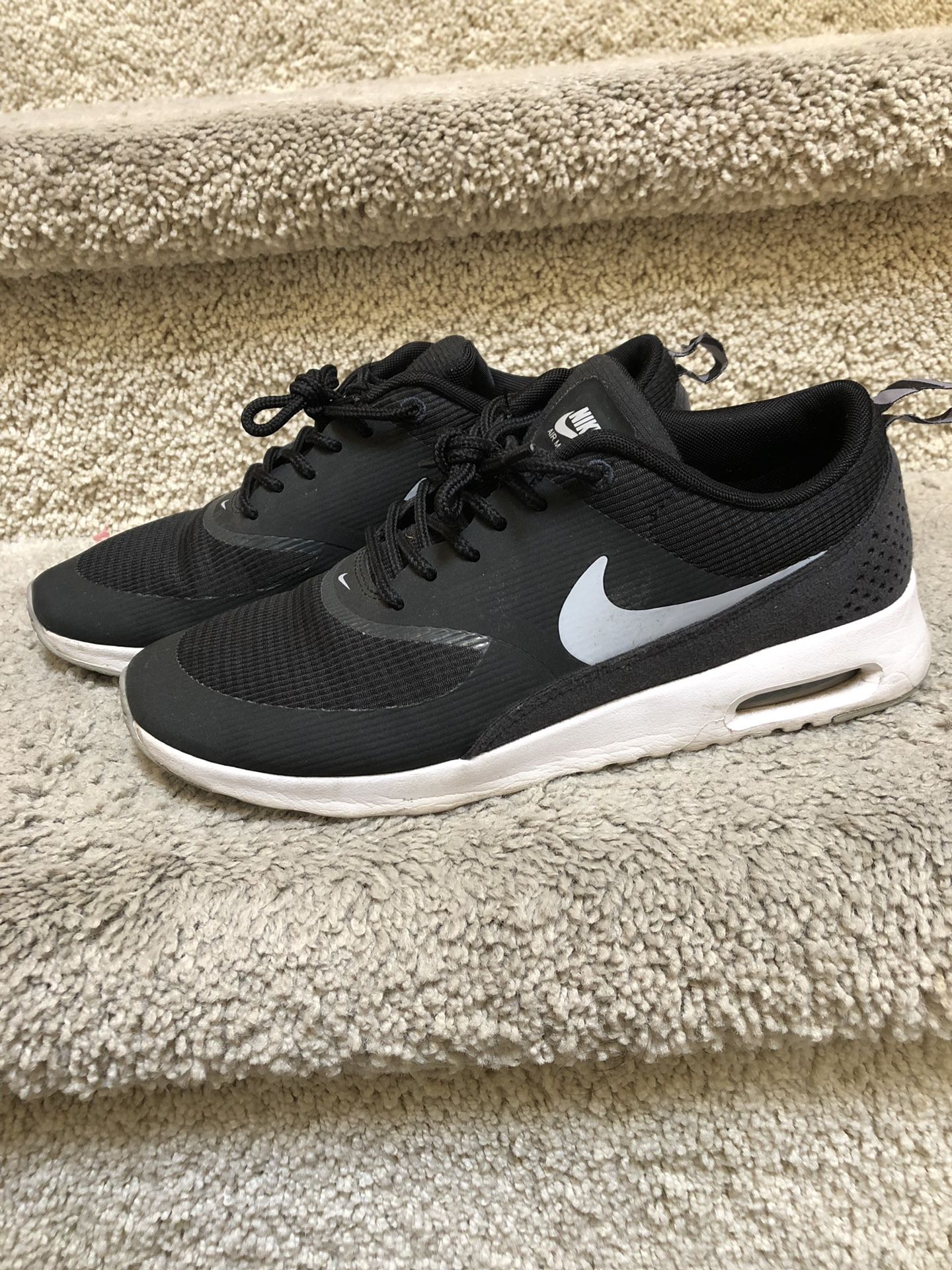 Nike air max thea women size 7
