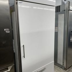 Kitchen Aid 36” Built In Refrigerator Used Panel Ready 