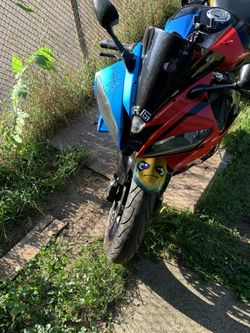 Custom Yamaha R6 Stretched