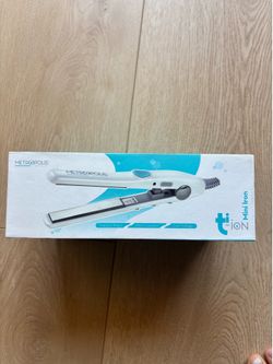 Metropolis Mini Flat Iron
