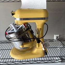 Kitchen aid mixer