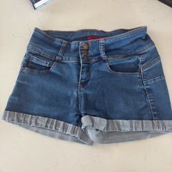 Women denim Shorts, Bottom Front, Rolled Hem Size m