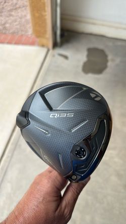 TAYLORMADE Qi35 Driver