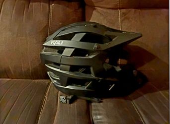 Kali Invader 2.0 Solid Matte Black Bike Helmet Size L-XXL