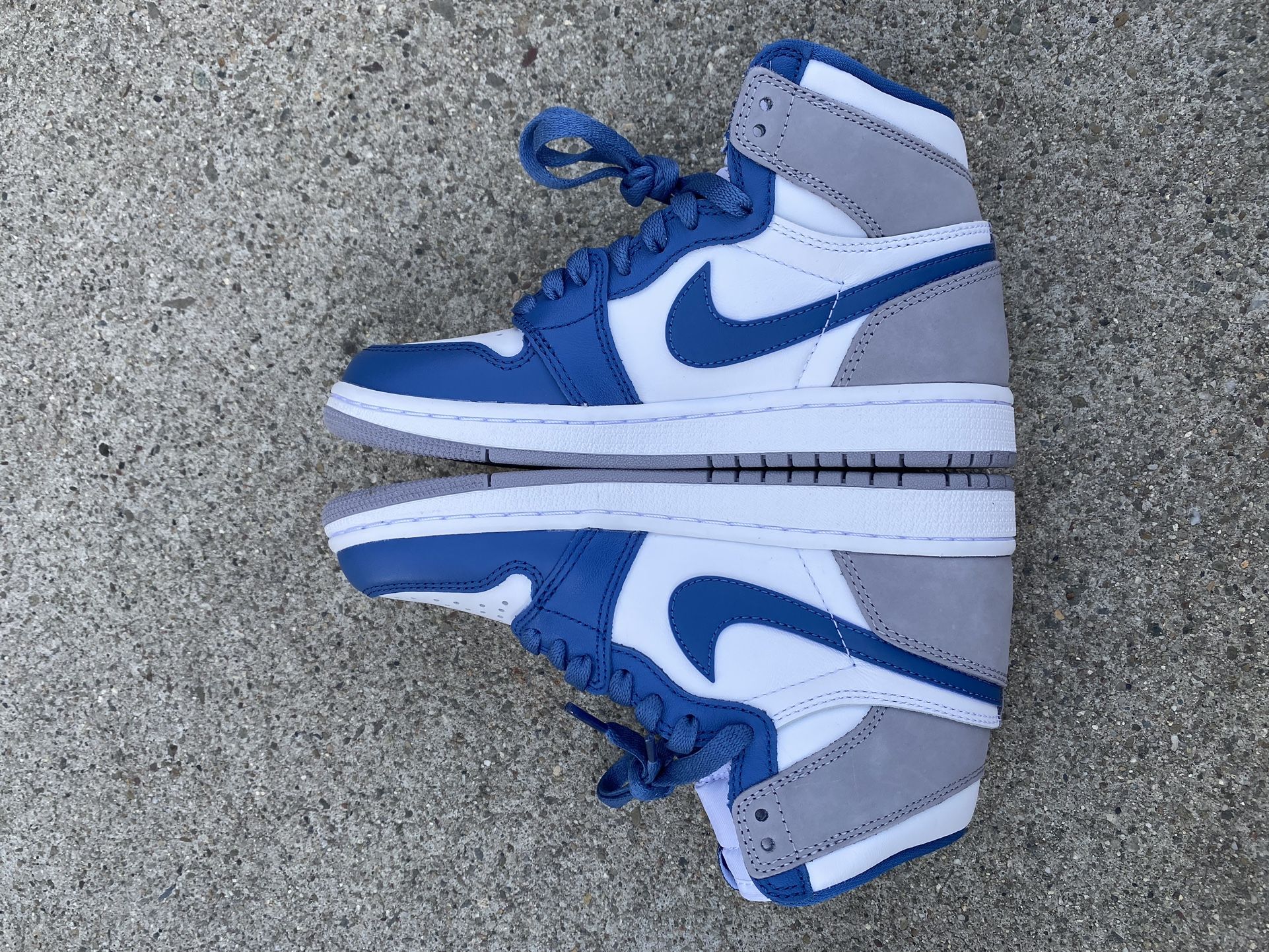 Jordan High OG True Blue GS Size