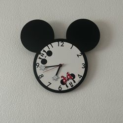 Mickey Clock 