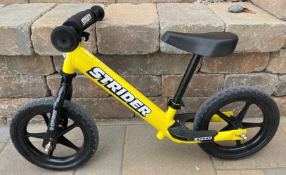 Strider 12 inch sport balance bike - yellow