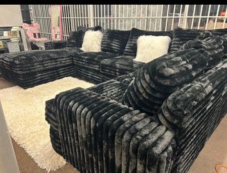(CUSTOM) Brand New Super Plush Sectional Set