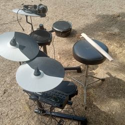 Batería Electrica Marca "ALESIS"