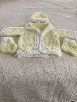 Newborn sweater set