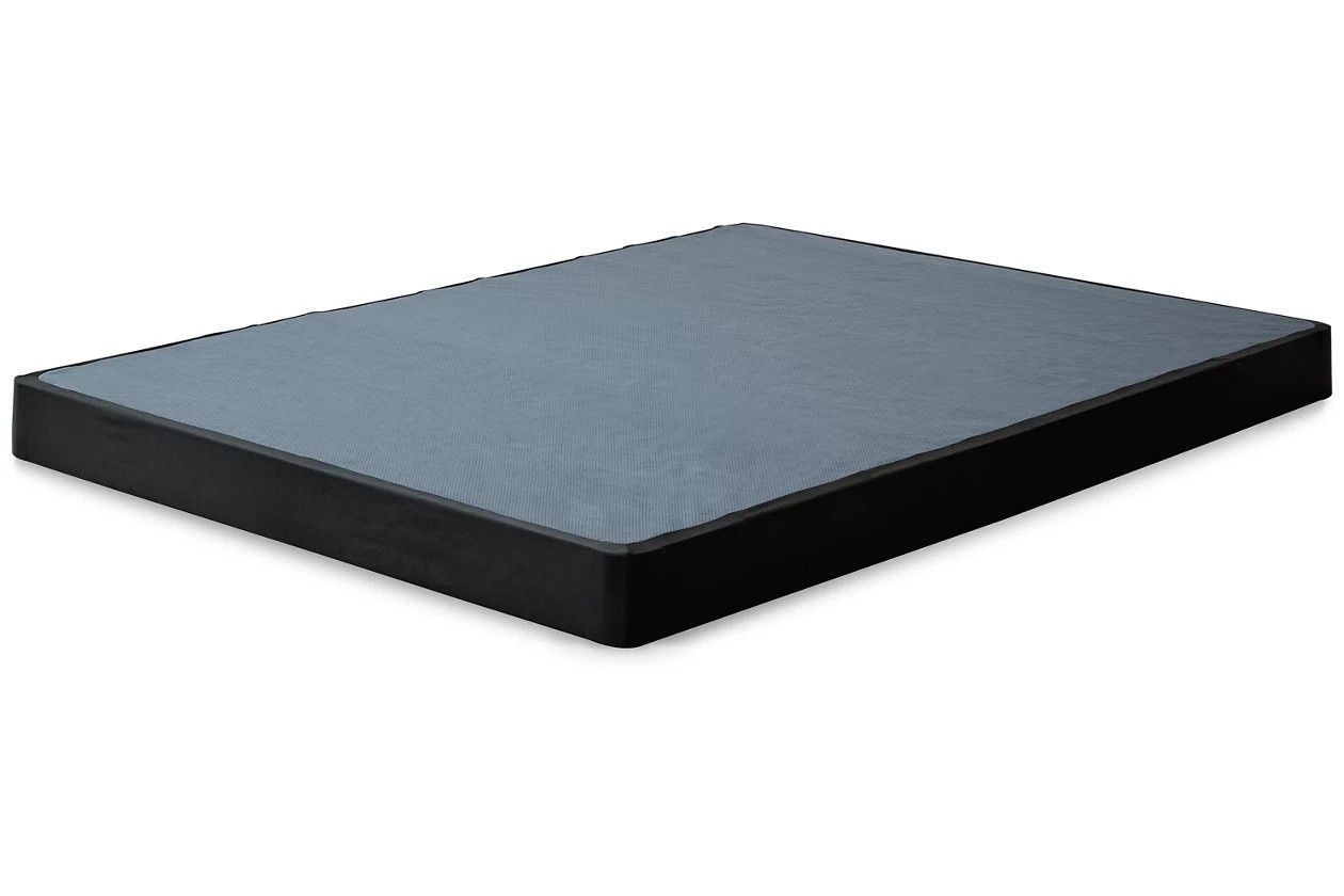 Ashley Low Profile Queen Box Spring/Foundation for Sale in Phelan, CA