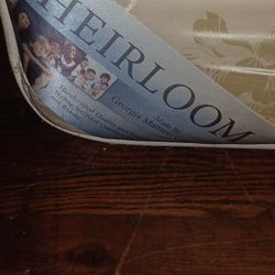 Heirloom Twin Mattres Set