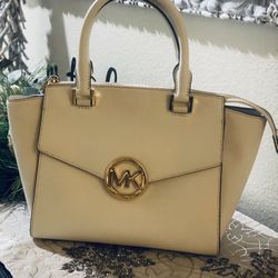 Medium  Off White  MK Shoulder Bag