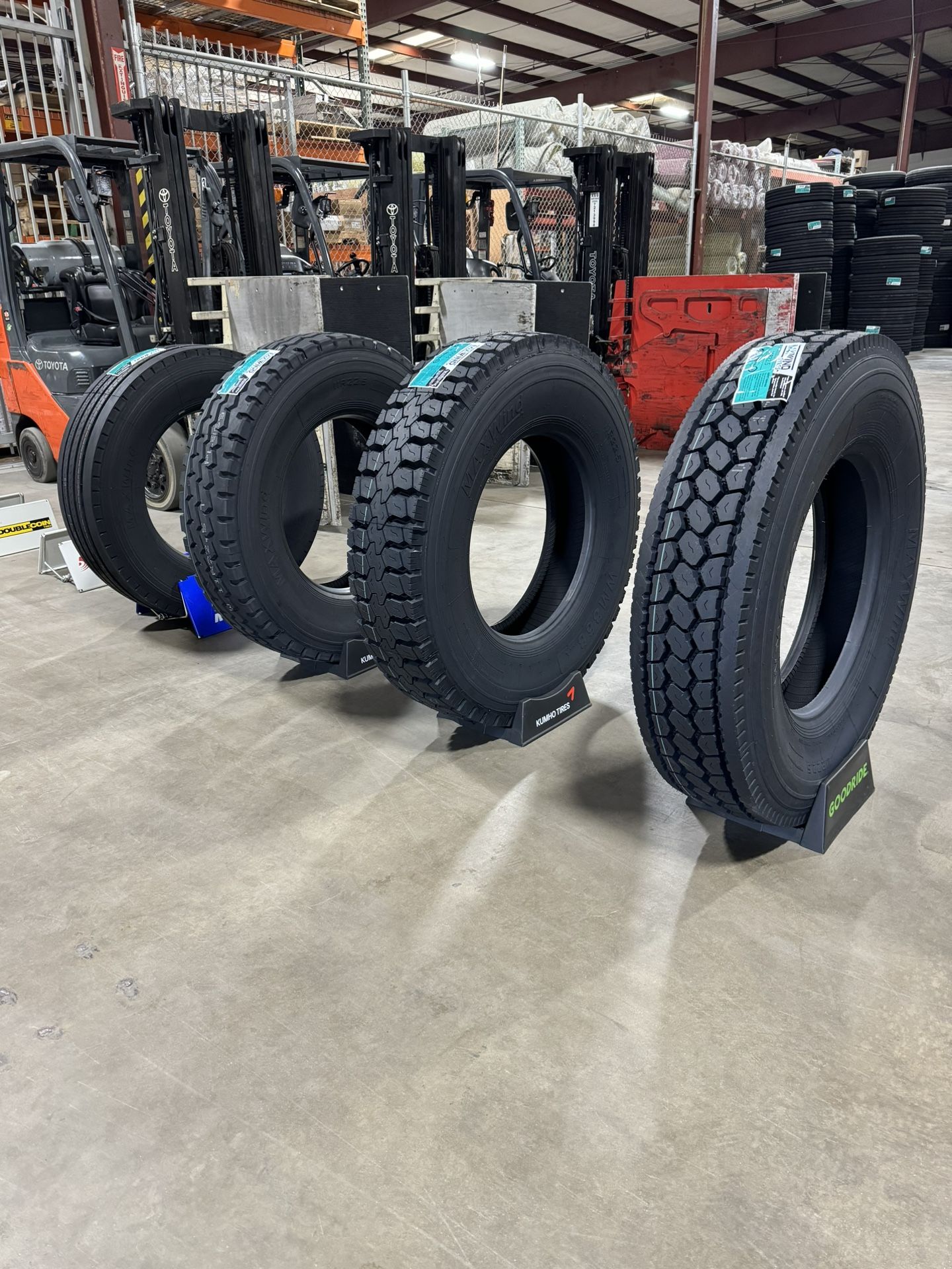 11R/22.5 18ply Drive Tires Llantas Nuevas New for Sale in Jurupa Valley ...