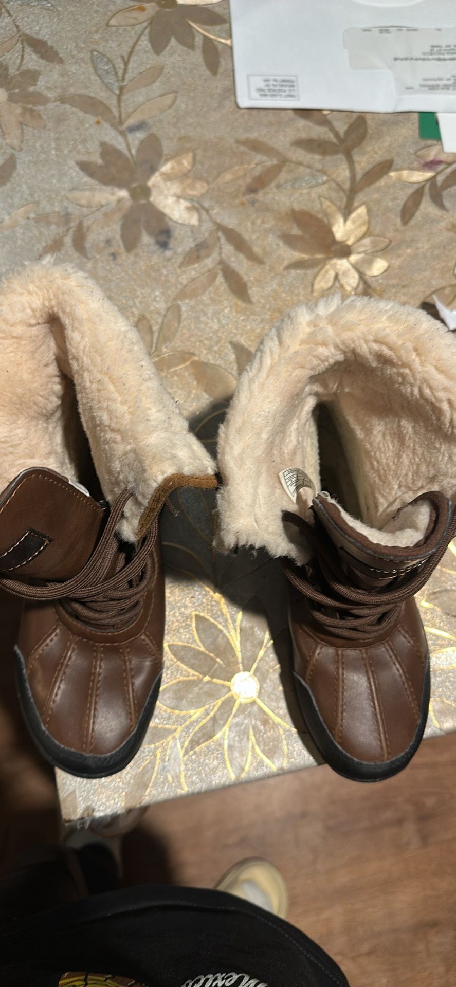 Ugg Snow Boots For Boys Size 3