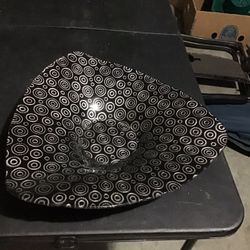 Black And Silver Bowl 15x15x5
