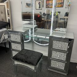 Floor Model Mirror Vanity 