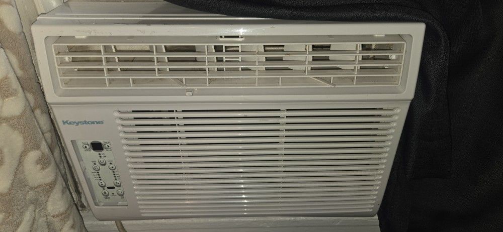 12000 BTU Air Conditioner