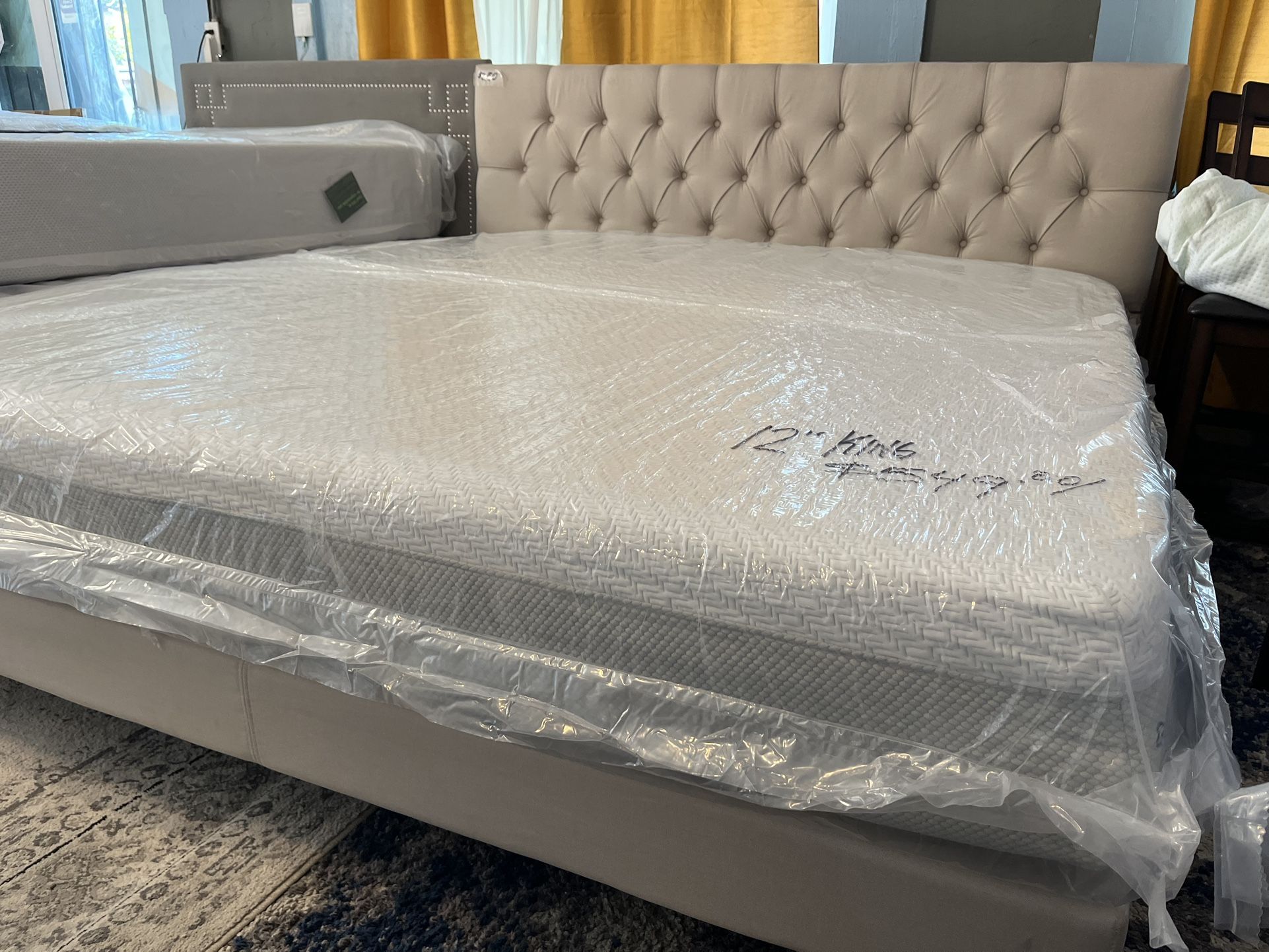 New Beautiful 12” Inch King Size Infused Cooling Gel Lux Memory Foam Mattress ❄️ Shop Now Pay Later❄️ Only $39 To Finance ❄️