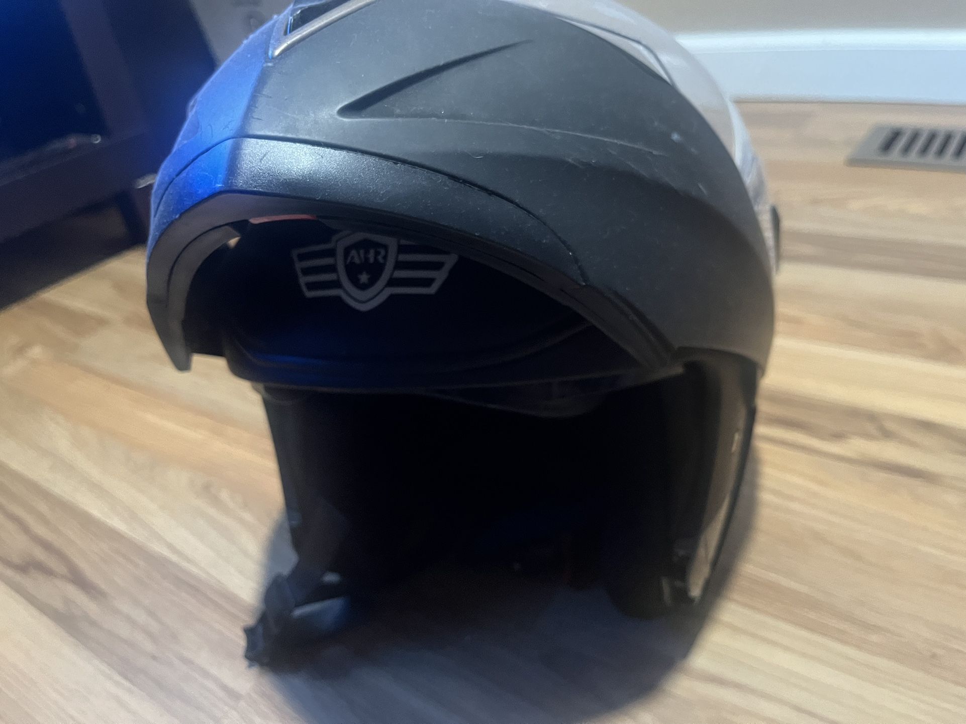 Motorcycle Helmet (M)