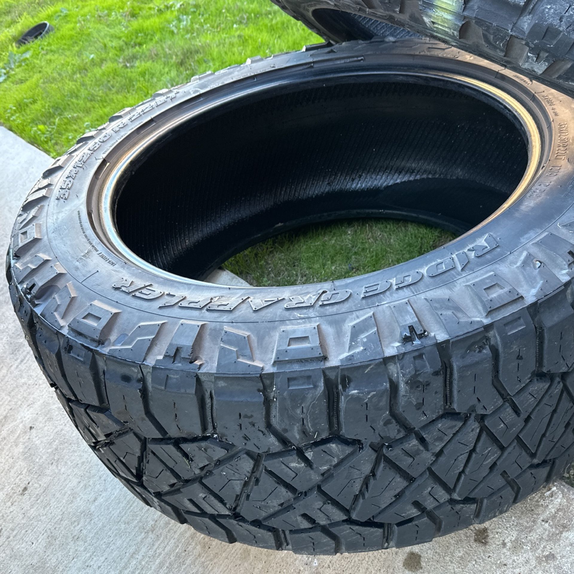 Nitto ridgegrappler 35x12 50r22lt for sale in leander tx offerup