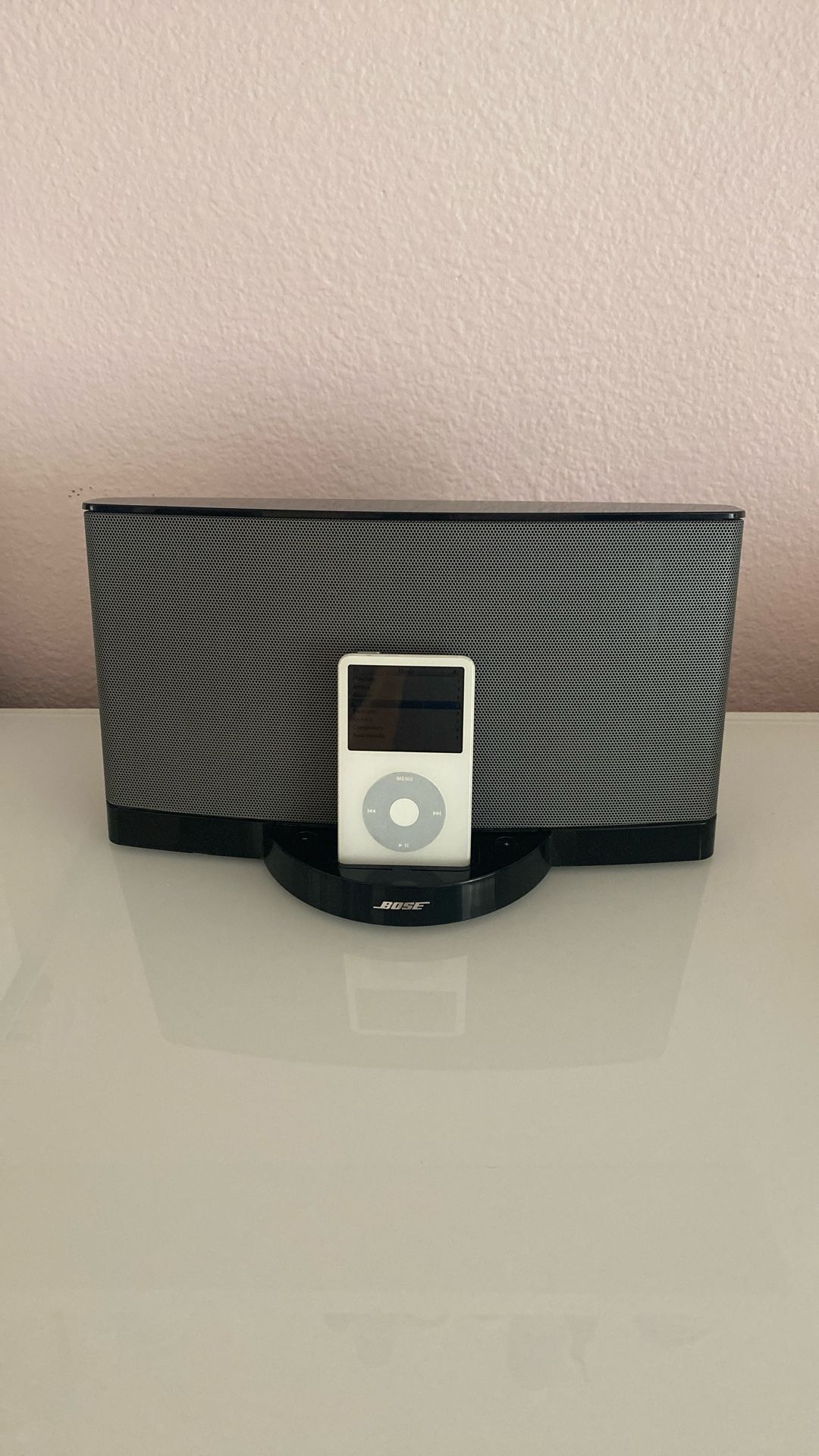 Bose Speaker With iPod Dock (pre-owner)