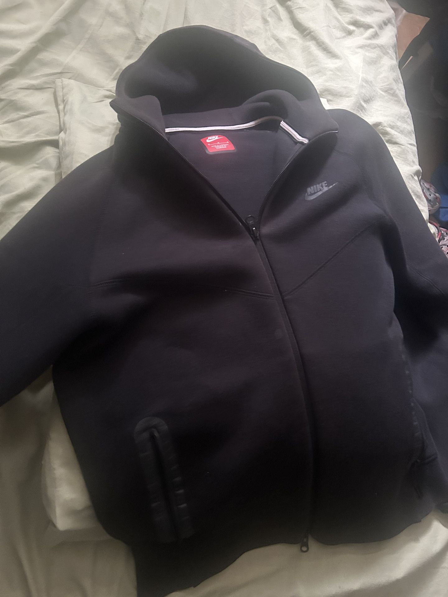 Nike Tech Black windrunner