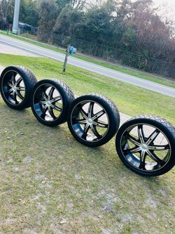 Rims and tires 305/35R24 Two tires are good and two tires are bad They are for Chevrolet Silverado and for Ford F 150 Toyota tundra universal