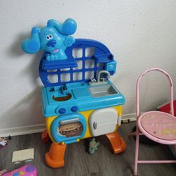 Blue's Clues Kitchenette