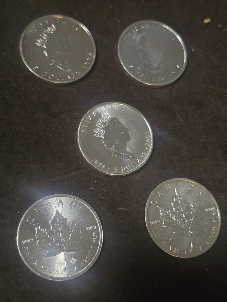 5 Canadian Maples 🍁 1 Oz Silver Coins