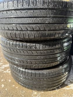 205/60R16 4 used tires  HANKOOK KINERGY
