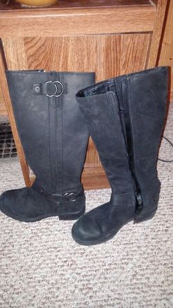 Woman's Clark Leather Boots